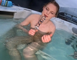 021622_underwater_jacuzzi_snow_day_glass_dildo_fun_with_tiny_lolly