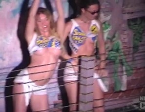 031602_south_padre_2002_including_tequila_frogs_contests