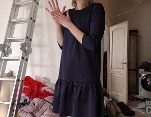 032818_sexy_sarah2_gives_a_handjob_between_the_scenes_cum_on_her_tits_pov