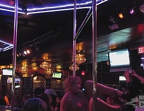 070112_filming_strippers_in_a_des_moines_strip_club